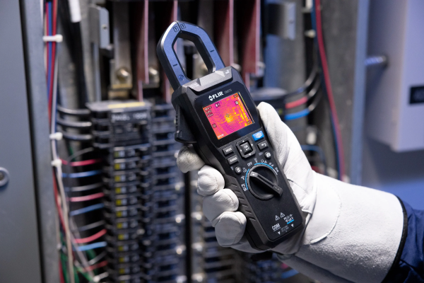 FLIR CM276 Clamp Meter with IGM Product Image